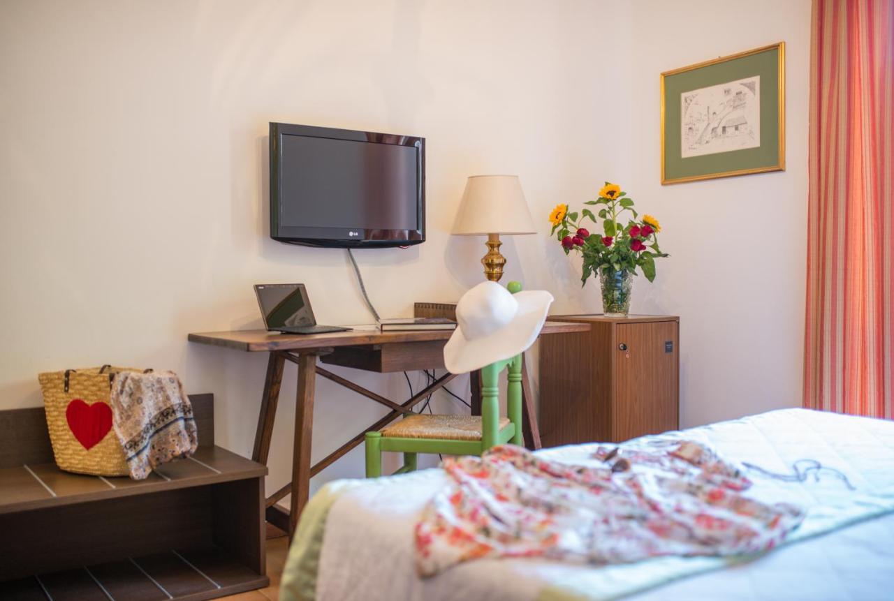 Sirina Hotel
