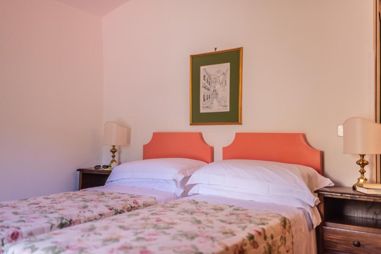 Sirina Hotel 4*